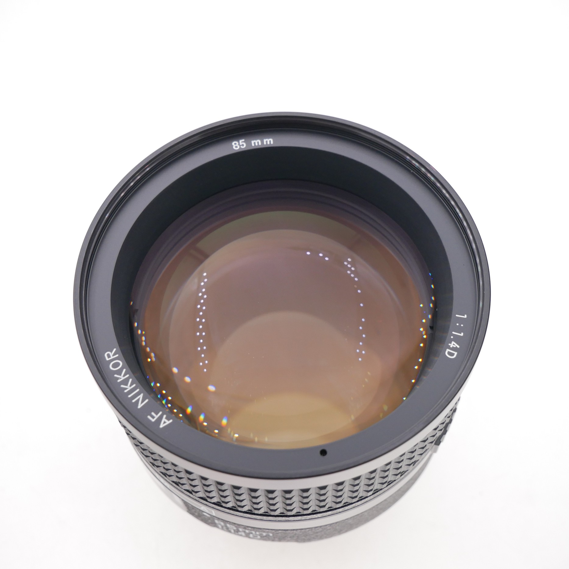 S-H-6LCRDP_2.jpg - Nikon AF 85mm F1.4D Lens 