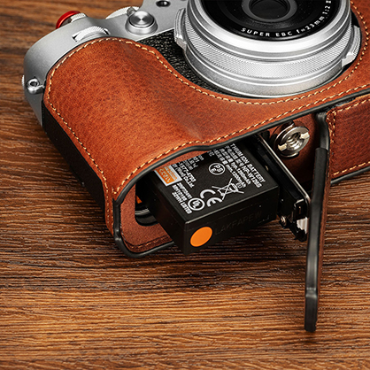 1023070_B.jpg - SmallRig Leather Half Case Kit for FUJIFILM X100VI (Brown) 4699